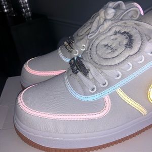 Air Force low Travis Scott